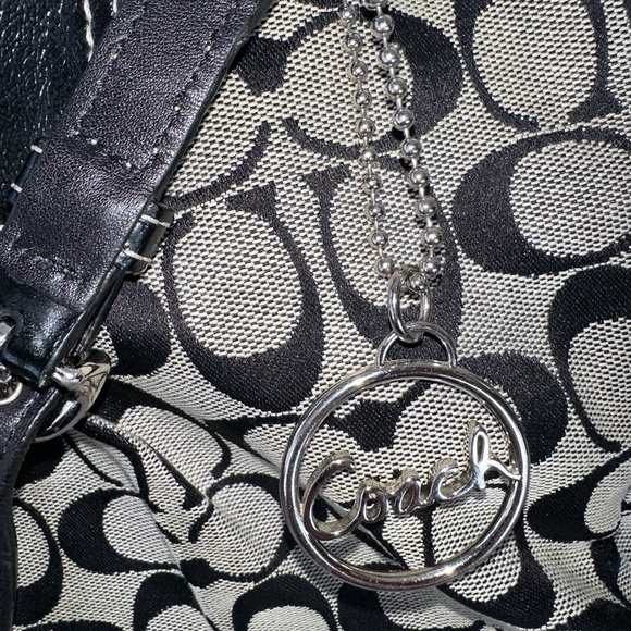Signature coach purse - Picture 13 of 14